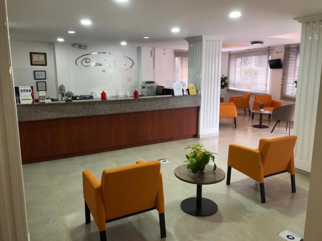 Colon Plaza Hotel トゥマコ エクステリア 写真
