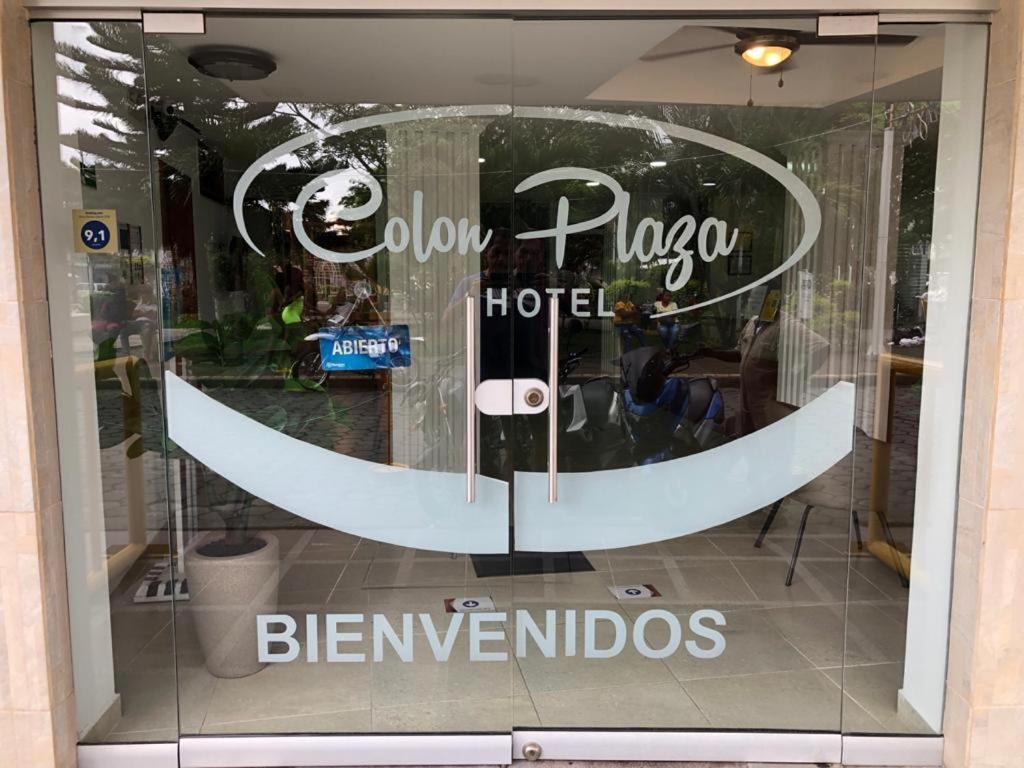 Colon Plaza Hotel トゥマコ エクステリア 写真