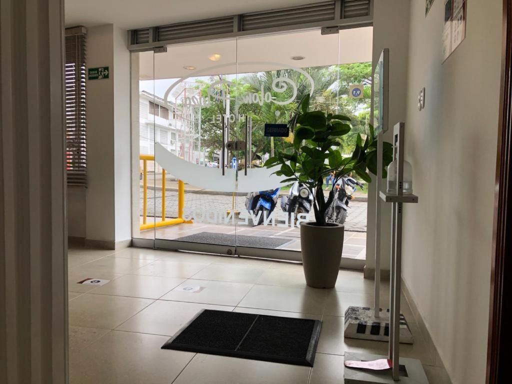 Colon Plaza Hotel トゥマコ エクステリア 写真