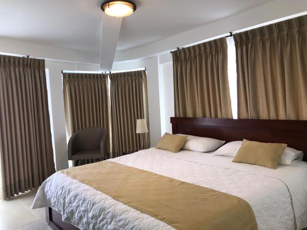 Colon Plaza Hotel トゥマコ エクステリア 写真