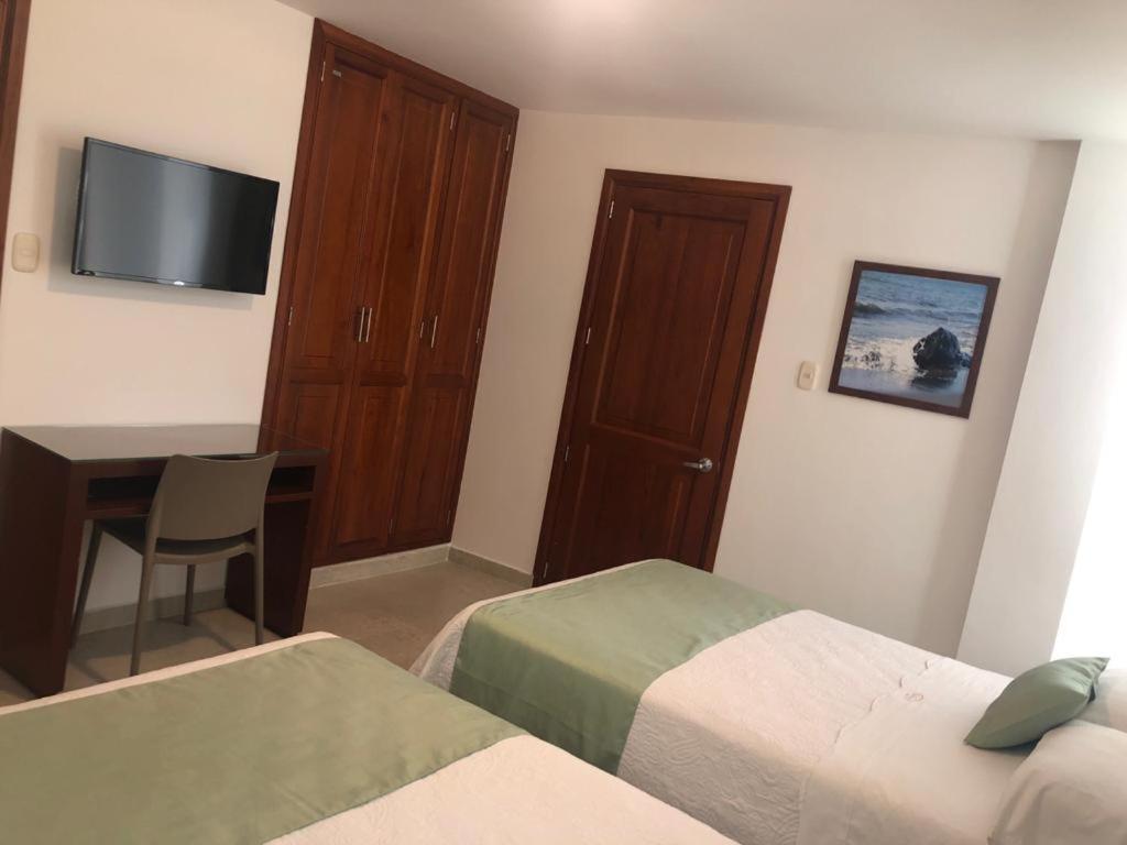 Colon Plaza Hotel トゥマコ エクステリア 写真